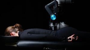 Self robot massage for wellness centre